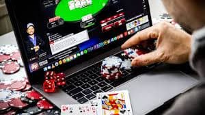 fatt bet login ပလက်ဖောင်းရှိ Live Casino Baccarat ဂိမ်းကစားနေသောမြင်ကွင်း